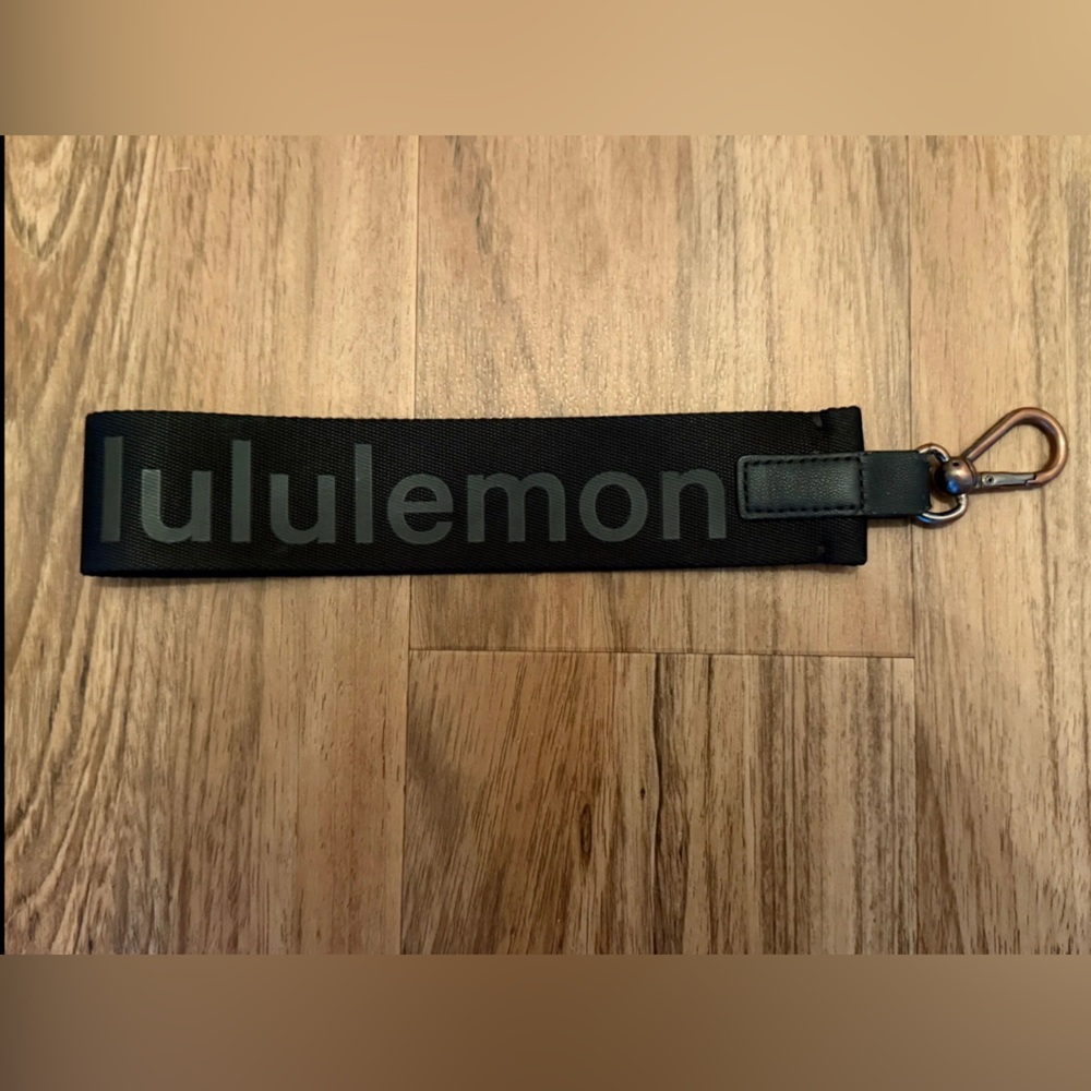 lululemon athletica Black Key Holder